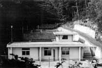 簡易水道完成の白黒写真
