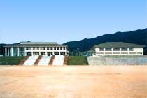 和束小学校の外観写真
