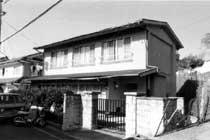 老人憩の家完成の白黒写真